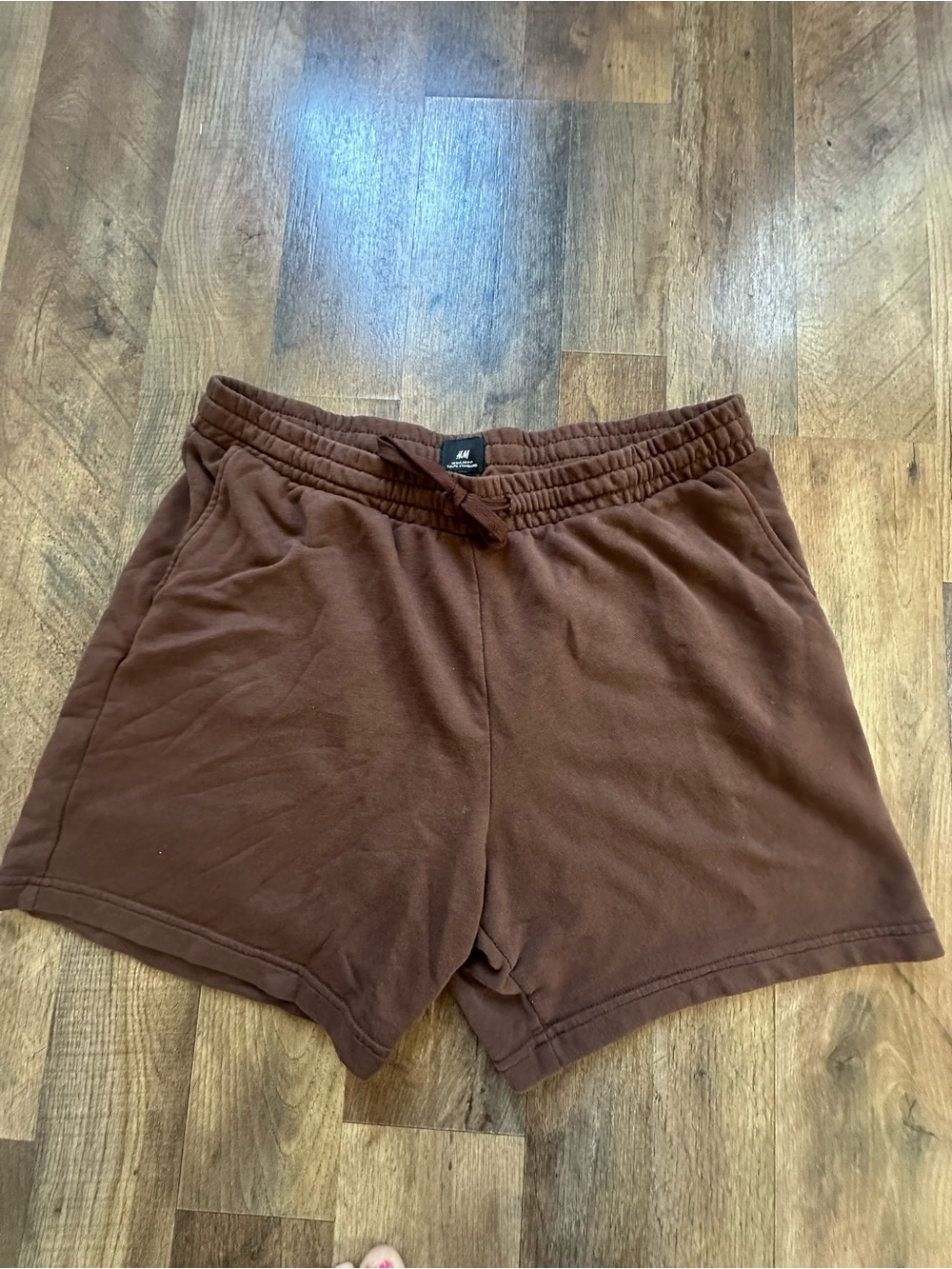 H&M Women's Drawstring Lounge Shorts in Brown